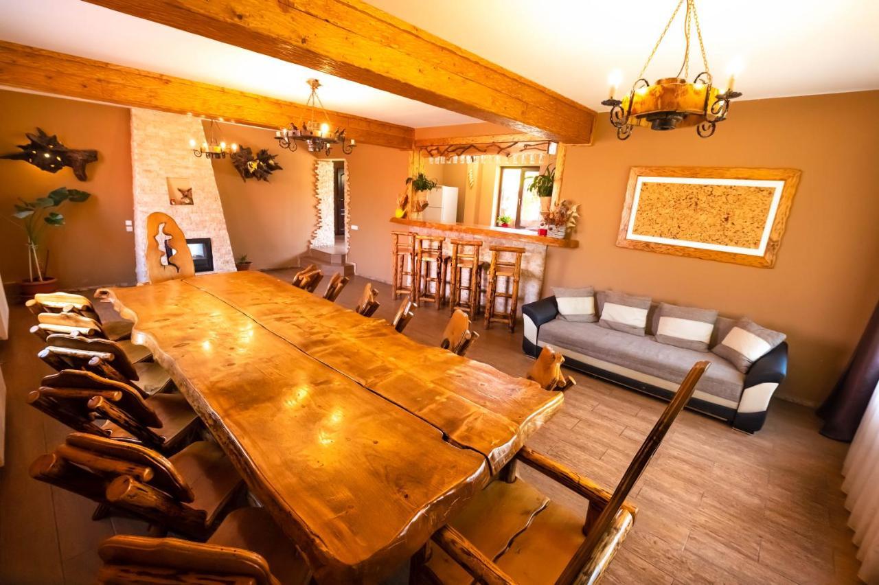 Casa De Vacanta Sadu Eksteriør billede